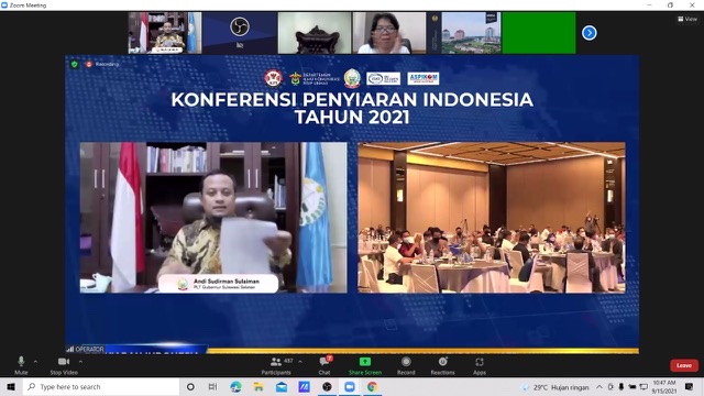 Plt Gubernur Buka Konferensi Penyiaran Indonesia 2021 yang Digelar Unhas dan KPI